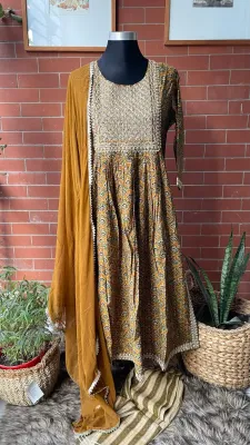 Original Delhi Boutique Nayar Stitched 3pcs _ Olive 