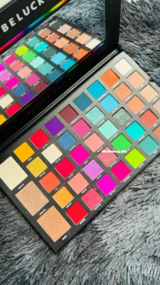 MAYBELUCKY Carnival XL Pro Eyeshadow Palette