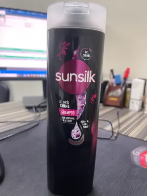 Sunsilk Black Shine Shampoo 300ml ( Thailand )