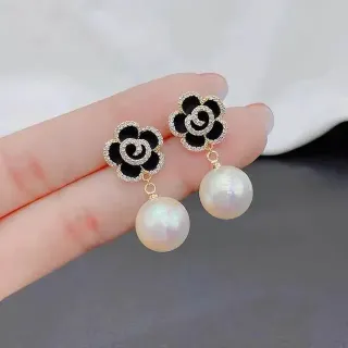 Black Rose Flower Pearl Earrings