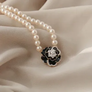 Black White Camellia Pearl Pendant Necklace