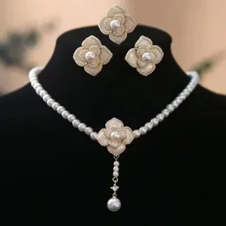 4 Pcs White Camelia Flower Pearl Necklace Set 