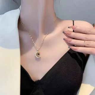 Luxury Moon Pendant Necklace