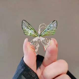 Crystal Transparent Wings Butterfly Hijab Brooch / Pin 