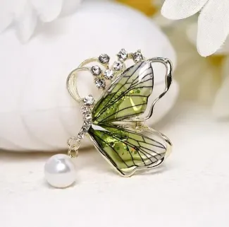 Elegant Pearl Crystal Butterfly Brooch 