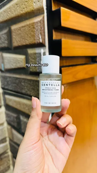 SKIN1004 Madagascar Centella Hyalu-CICA Brightening Toner – 30ml