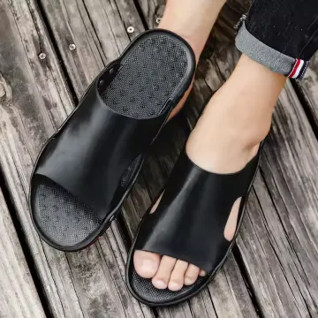 NON SLIP BEACH SLIPPERS