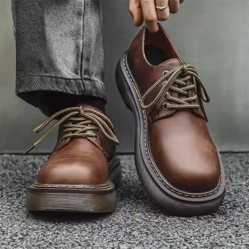 CASUAL LEATHER SHOES