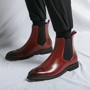 CLASSIC LEATHER CHELSEA BOOTS