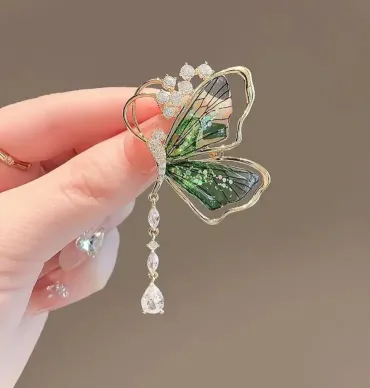 Butterfly Crystal Tassel Hijab Brooch Pin 