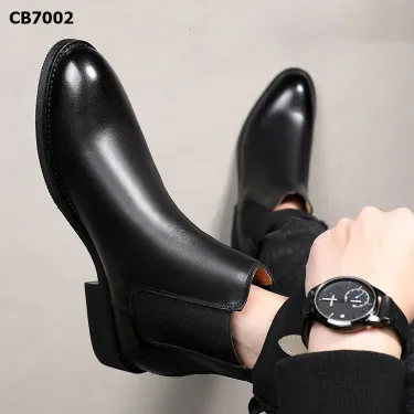 Leather Pointed Toe Chelsea Boots