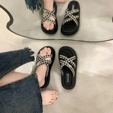 French Beach Slippers