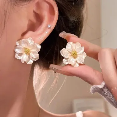 Korean Style Trendy Flower Stud Earrings
