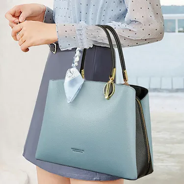 Fashionable Capacious Shoulder Bag HB46327