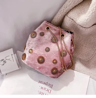 SOLID COLOR SMALL BUCKET BAG