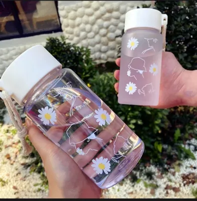 Daisy Flower Pattern Mini Water Bottle