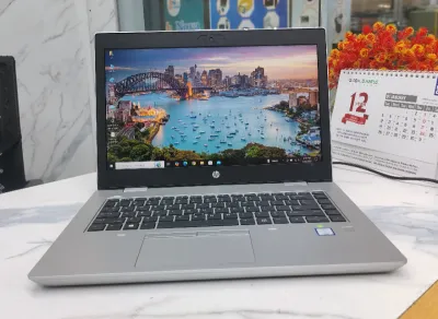  HP ProBook 640 G5 – 8th Gen Core i5, 8 GB RAM, 256 GB SSD, 14″ FHD IPS
