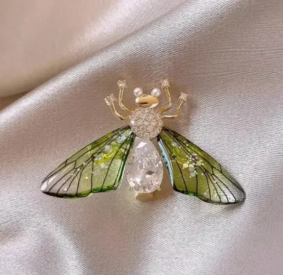 Crystal Bee Hijab Brooch Pin  