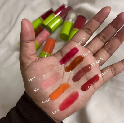 Beauty Glazed Glow Lip Oil -Shade 104
