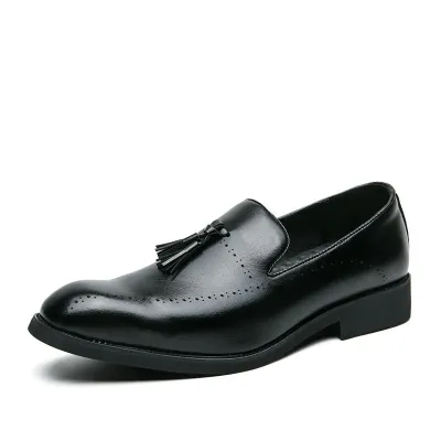 QINGMAI Black Pointed Loafer