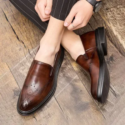 Pointed Hollow Leather Loafer GB524
