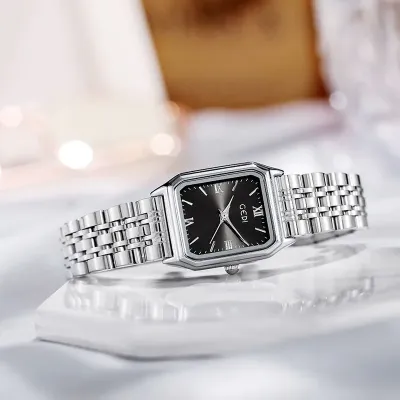 Square Plate Quartz Watch