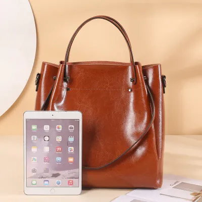 Versatile Shoulder Handbag