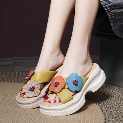 Colorblock Flower Slippers