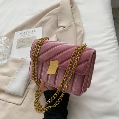 Fashionable Chain Crossbody Bag