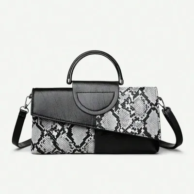 Grained Retro Leather Clutch