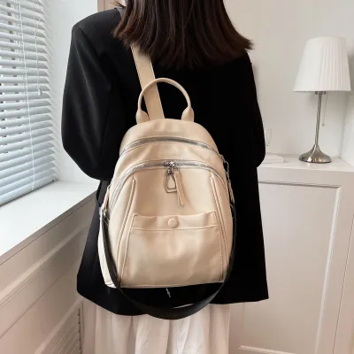 RETRO STYLE FEMALE BACKPACK 6856Cr