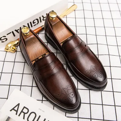 BROGUE CARVED POINTED LEATHER SHOE GB-1343