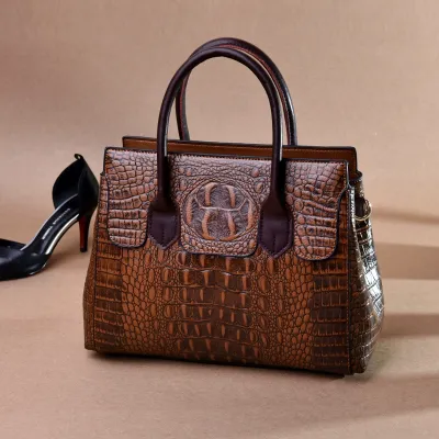 CROCODILE PATTERN  AMERICAN STYLE HANDBAG  3049Y