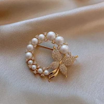 Pearl Butterfly Flower Brooch/Pin 