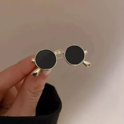 Black Mini Sunglass Brooch 