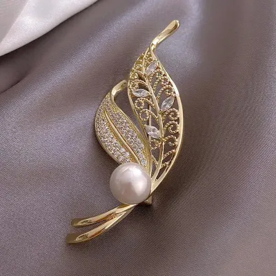 Bowknot Leaf Pearl Hijab Brooch / Hijab Pin (1 Pc) 