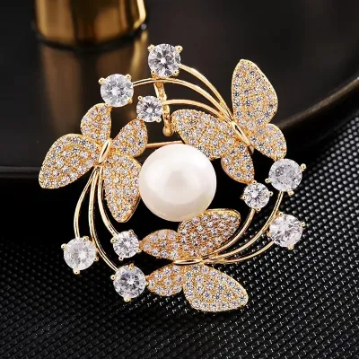 Crystal Butterfly Pearl Hijab Brooch / Hijab Pin