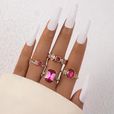 4Pcs Rhinestone Geometric Pink Finger Ring Set 