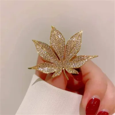 Maple Leaf Hijab Pin / Brooch