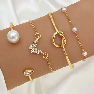 4 Pcs Hollow Heart Butterfly Pearl Bracelet Set 