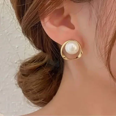 Classic Pearl Gold Color Round Earrings