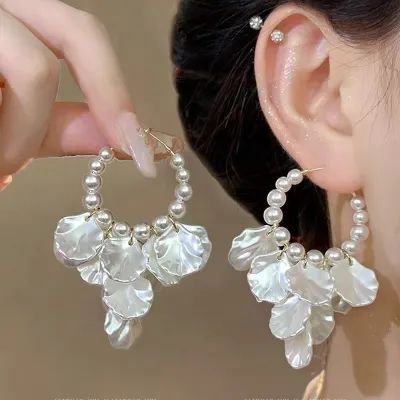 Trendy Pearl Flower Drop Earrings