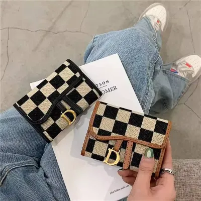 Checkerboard Pattern D Letter Design Card Holder Wallet