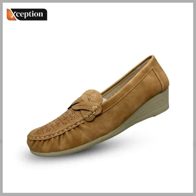 Women's casual slip-on soft-soled loafer