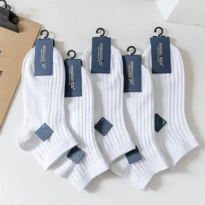 PURE COTTON BREATHABLE MEN’S WHITE SOCKS