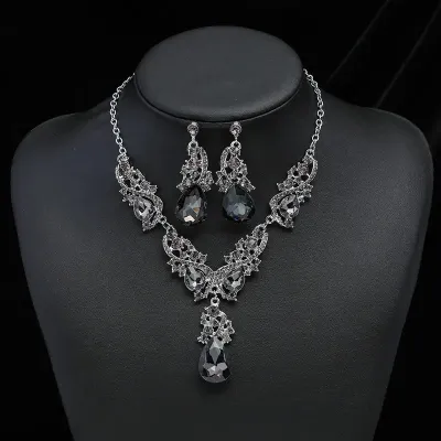 Vintage Water Drop Crystal Necklace Earrings Shining Jewelry Set