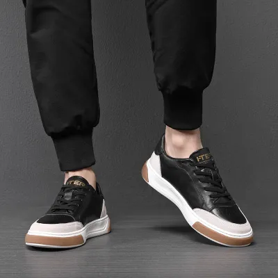 Breathable and Deodorized Leather Sneakers Casual Shoes