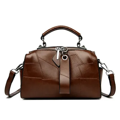 Fashionable messenger bag HB46281