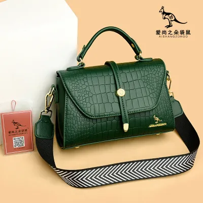 Fashionable crossbody bag HB46160