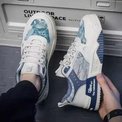 FASHIONABLE CASUAL BOARD SHOES